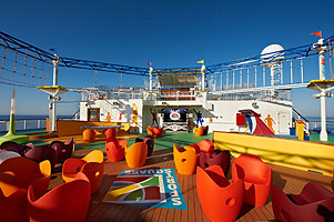 Das Sportdeck auf dem Kreuzfahrtschiff Carnival Breeze