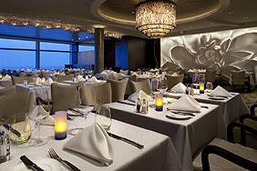 Das Blu Restaurant für AquaClass Gäste auf der Celebrity Eclipse