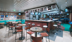 Sportbar auf der Royal Caribbean Explorer of the Seas