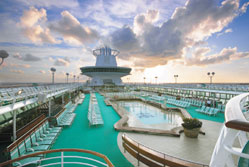 Das Pooldeck auf der Royal Caribbean Majesty of the Seas