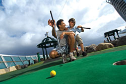 Die Minigolf-Bahn auf der Royal Caribbean Voyager of the Seas